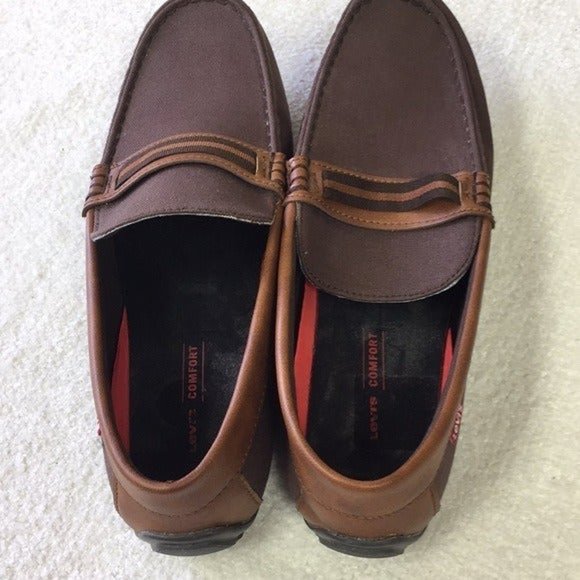 #252, NWOT, Levi’s Men's 13 comfort Shoes